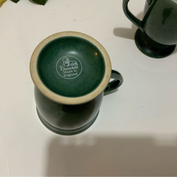 2 Churchill Made in England Green Pedestal Glasses /Mugs with Gold Rim 4 1/2” G6 - Picture 6 of 9